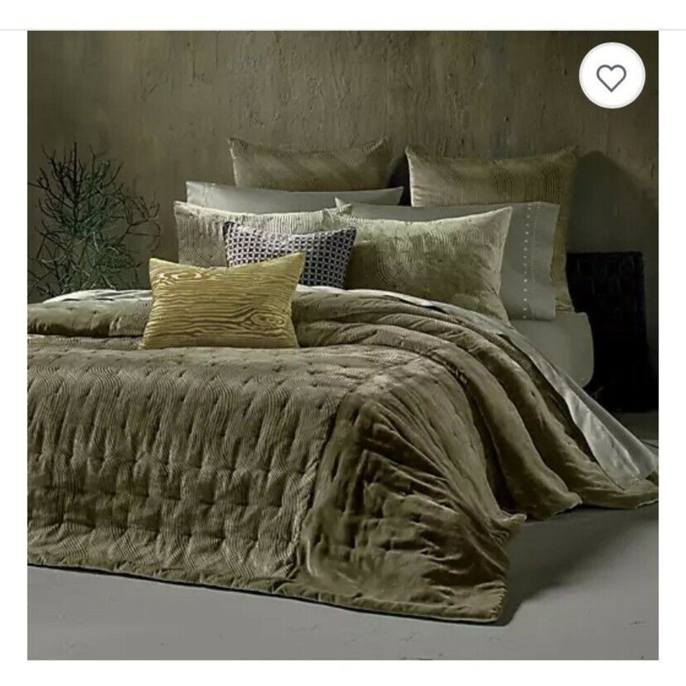 Kevin O'Brien Tallulah Cirrus Quilted Velvet Shams Set of 2 Olive Standard